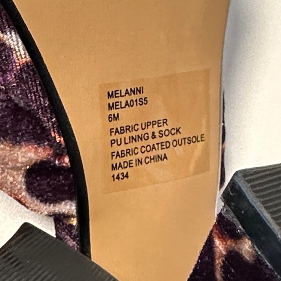 NWT Betsey Johnson Leopard Print Platform Block Heel Velvety Sandals Size 6M - Picture 4 of 6